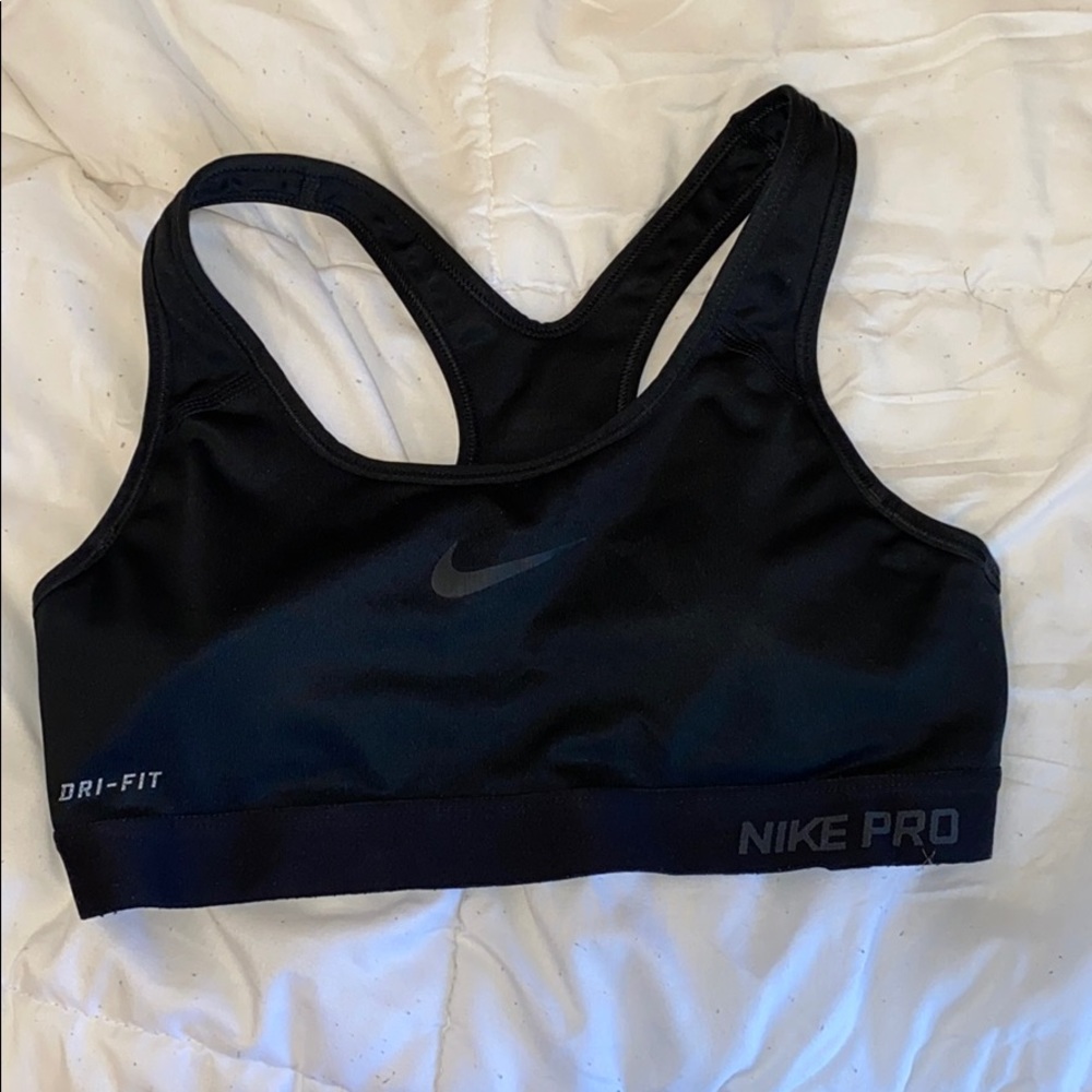 Nike Dri-Fir Sports Bra size Small! Black